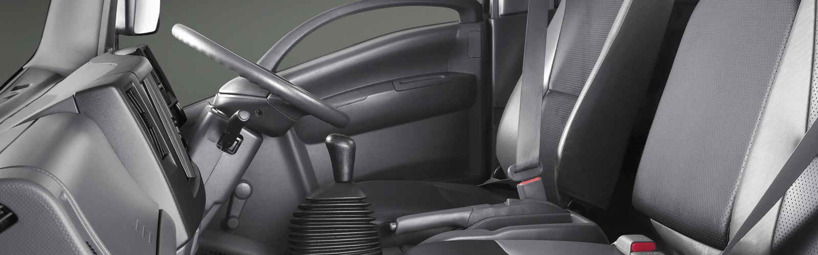 Xe tải Isuzu 5 tấn thùng 5,7m NQR550